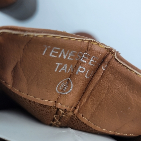 Bella Marie Tan Tennessee Chunky Heel Ankle Boot 8.5 - Picture 7 of 11